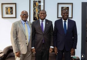 Le Ministre Ismaël NABE accueille le PDG d’Afrik Finances Holding